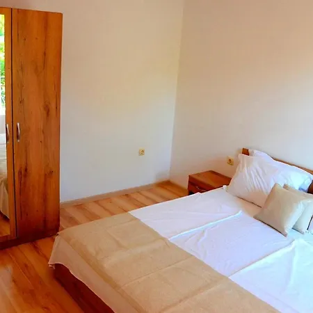 Apartament Aphrodite Gardens