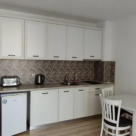 Apartament Aphrodite Gardens *