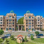 Aphrodite Gardens Daire