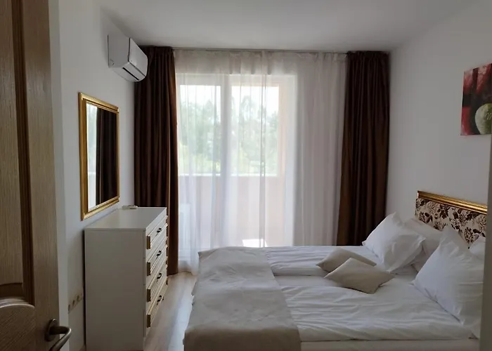 Aphrodite Gardens Apartment *