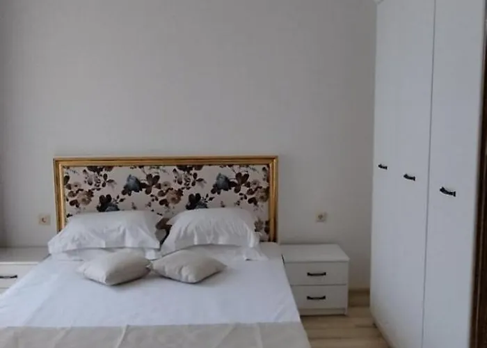 Aphrodite Gardens Apartment *