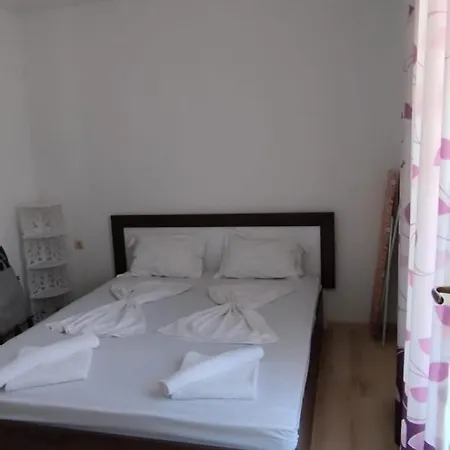 Apartament Aphrodite Gardens *